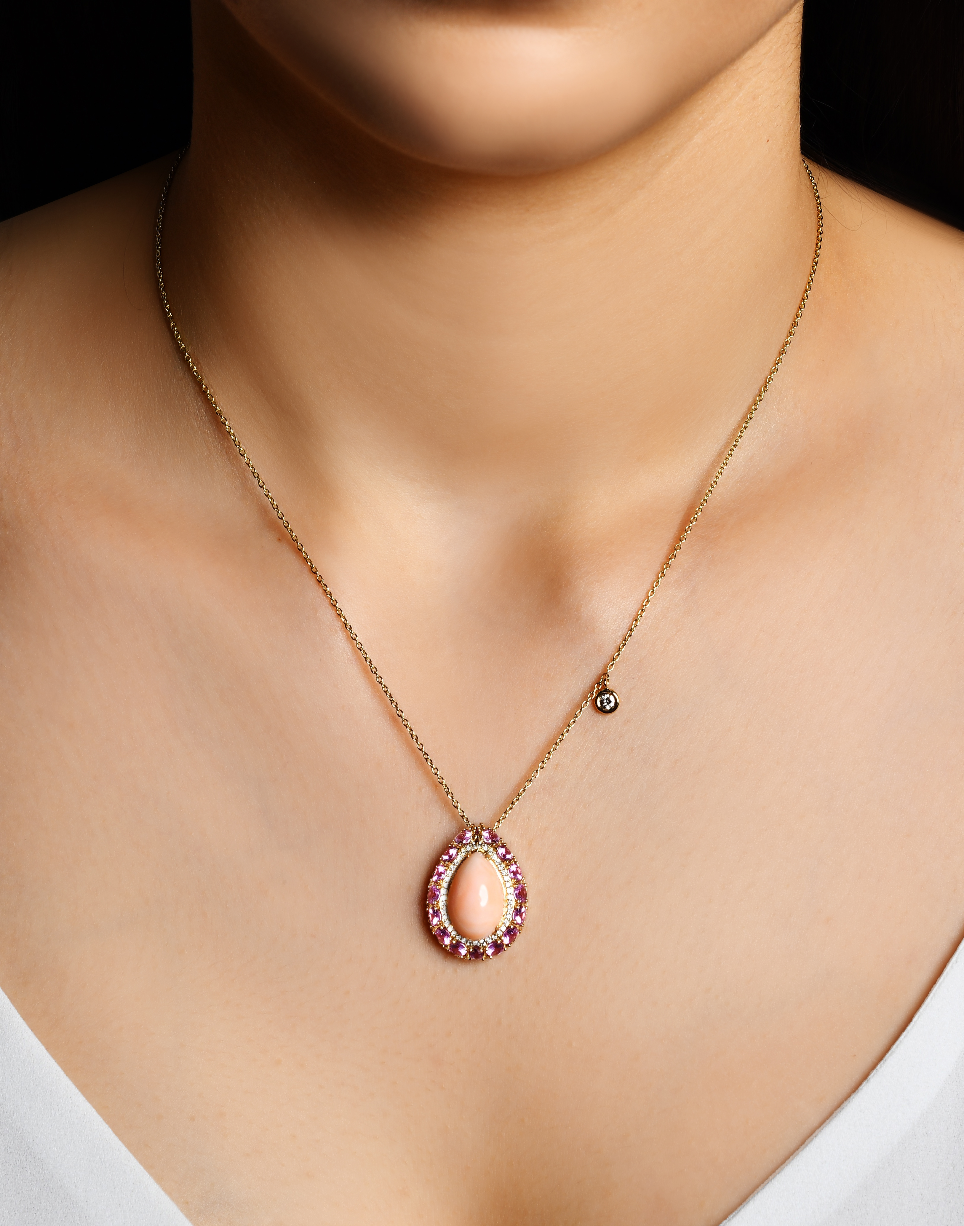 Pembe mercan safir kolye
